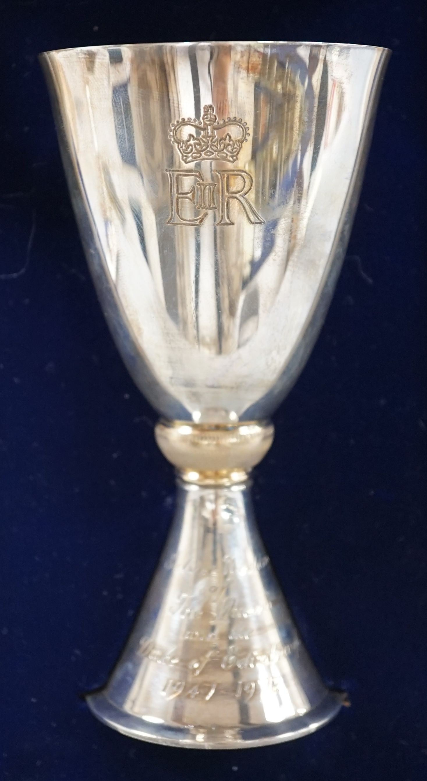 A cased Mappin and Webb parcel gilt silver limited edition QEII Silver Wedding Anniversary goblet, numbered 359/1000, London, 1972, 15.5cm, 7oz.
